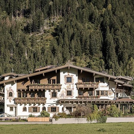 Apparthotel "Landhaus Veronika" Mayrhofen Exterior foto