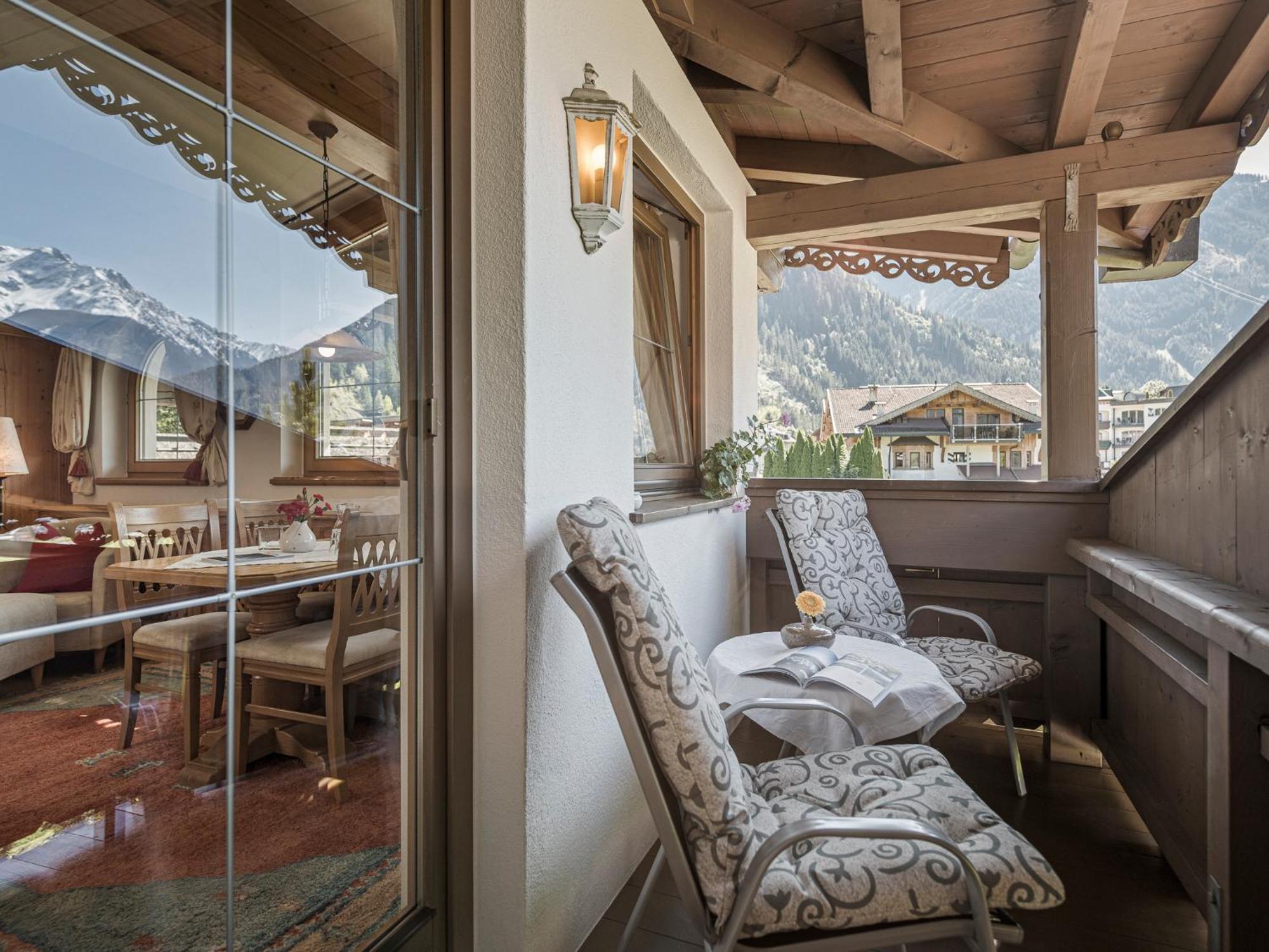 Apparthotel "Landhaus Veronika" Mayrhofen Exterior foto
